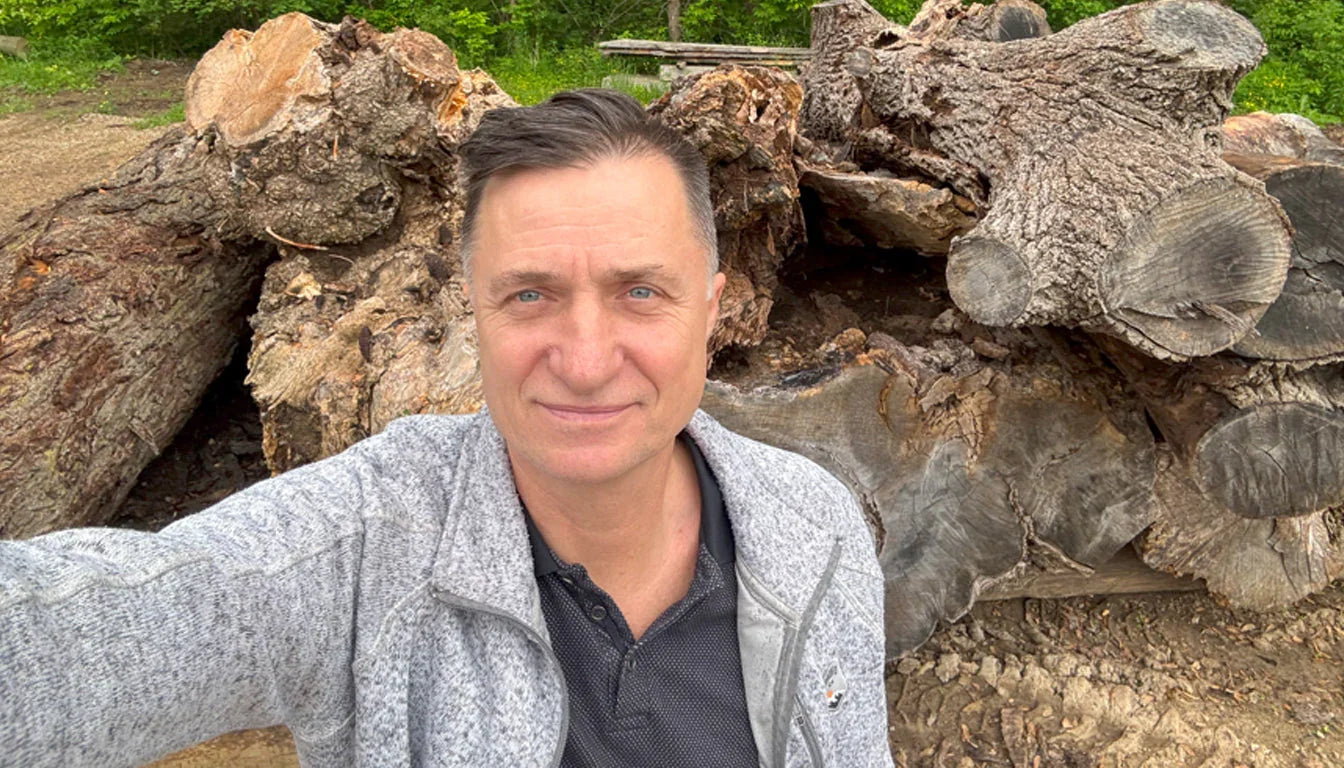 Today's Project: Slabbing Oak, Maple, Willow Burl & Black Walnut Logs - Canada Tables